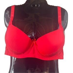 VADALALA Red Lace Detail Underwire Padded Bra.